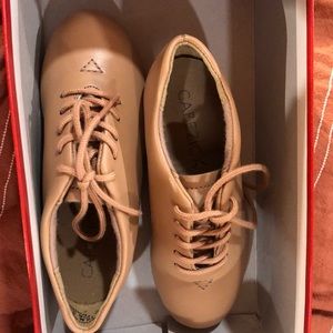Capezio tan tap shoes
